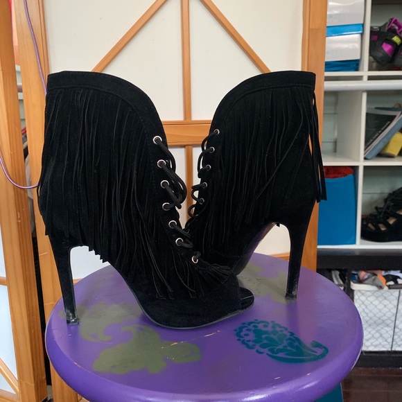 Moccasin fringe heels - Picture 7 of 8